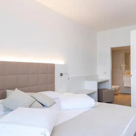 Gabbiano Πανσιόν