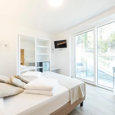 Gabbiano Guest house *